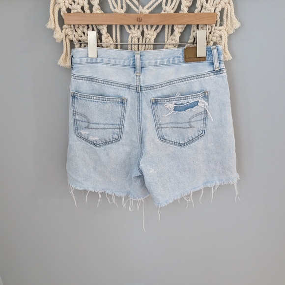 American Eagle Outfitters Light Blue Ripped Jean Shorts Mom Shorts Size 2 - Picture 3 of 7